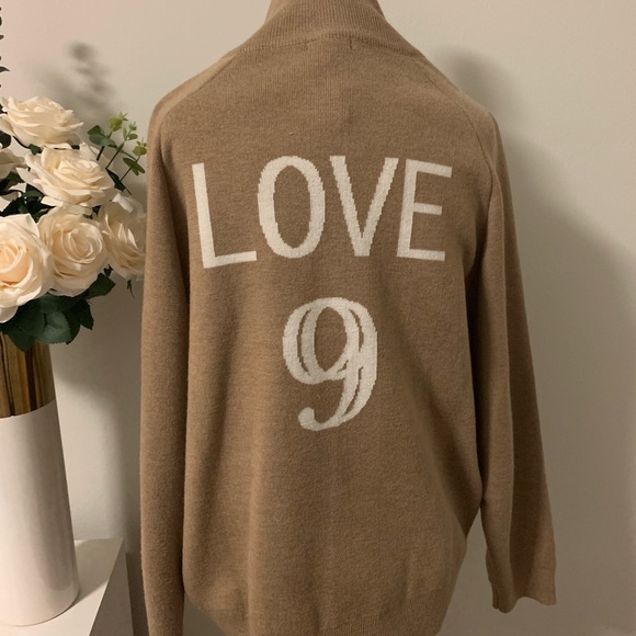 Love 9 - Picture 10 of 10